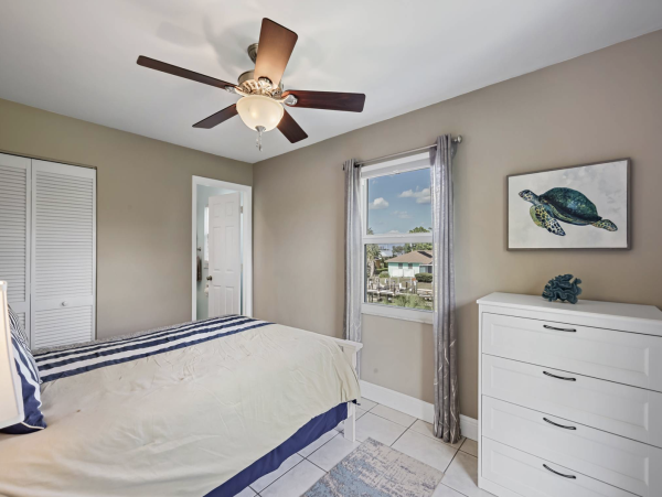 Canal Front 4 Bedroom Vacation Home Sleeps 10 Marco Island